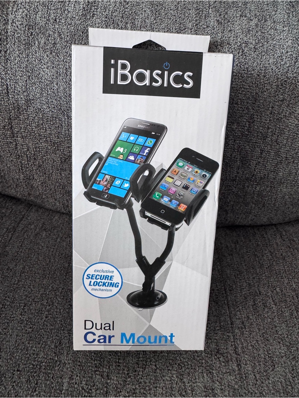iBasics Dual Car Mount Holder - Black. NEW